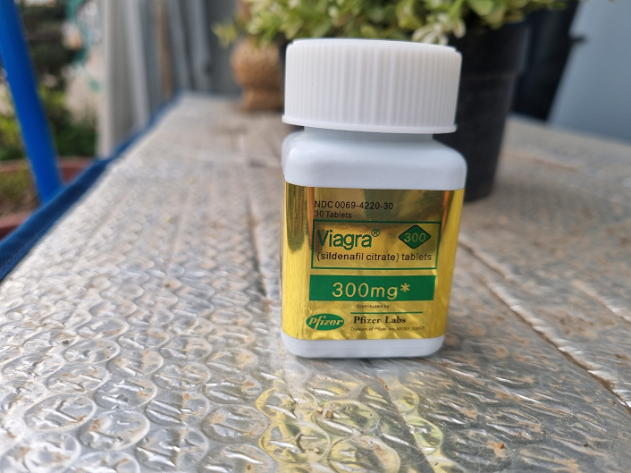 골드비아그라300mg Viagra300.png
